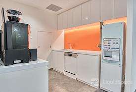 Regus | Fukuoka, Tenjin Skyhall