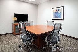 Regus || US Bank Tower