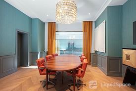 Regus | Signature, Quartier Des Banques