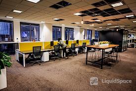 CorporateCubes.Co - 333 Collins