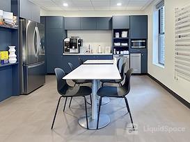 Regus | Columbus - N High St.