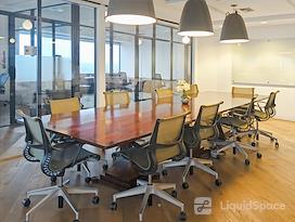 SPACES | CA, Los Angeles - W Olympic Blvd