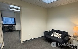 (521) Premier Midtown Manhattan