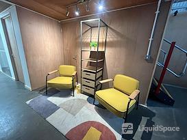 Spare Street Works Hotel Elephant