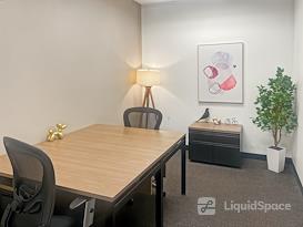 Regus | Lamar Central