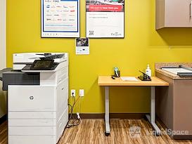 Regus | Gateway Plaza