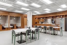 Regus | Budapest, Szervita Square