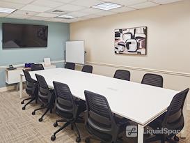 Regus | Savannah - 22 Bull St