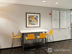 Regus | Corporate Center