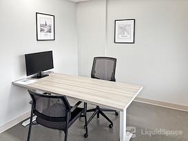 HQ | IL, Grayslake - N Atkinson Rd