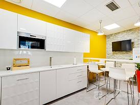 HQ | ROISSY HQ, Airport