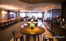 580 Executive Center