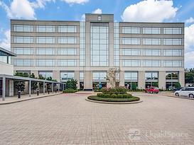 Lucid Private Offices | Sugar Land