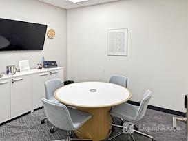 Regus | Lisle - Corporate Lakes 1