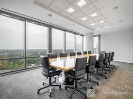 Regus | Promenade