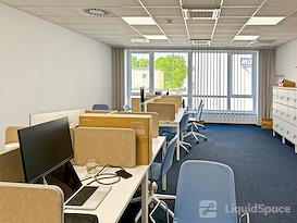 HQ | Budapest, F99 Office