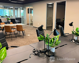 Lucid Private Offices | Camelback - Biltmore