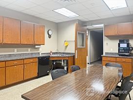 Regus | IL, Decatur - S Water Street