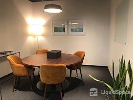 Industrious - Fashion District