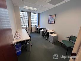 Regus | 50 California Street