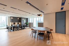 Regus | Tianjin, Riverview Place
