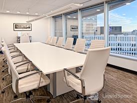 Regus | 201 Portage Avenue