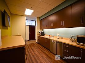 Regus | Key Center - Downtown