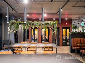 Colony | One Silk St