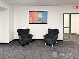 HQ | MI, Detroit - Jefferson Ave