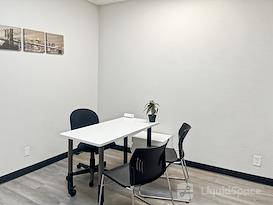 HQ | CA, Santa Clarita- Sierra Hwy