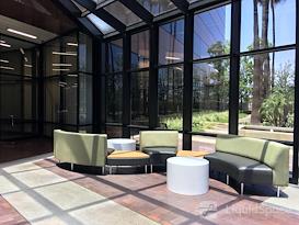 Private Offices • Coworking Spaces • Hybrid Offices 🏢