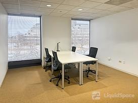 Regus | IL, Lisle - 4200 Commerce Ct