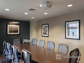 Regus | Chrysler Building