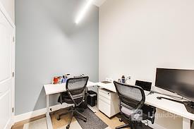 Desk606