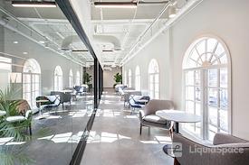 Industrious - Country Club Plaza