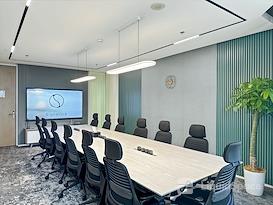 SPACES | Shanghai, Jinmao Tower