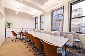 Studio 1418 | 307 west 38th Street 