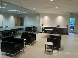 Boxer - 2295 Parklake Drive