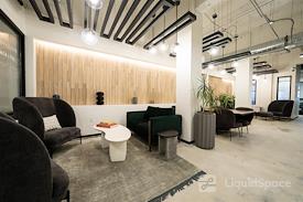 560 Flex by Cummins Station