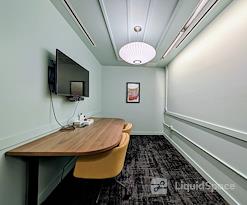 Indy by Industrious - Met Square