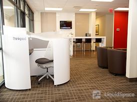 Regus | Columbia Center on Stadium