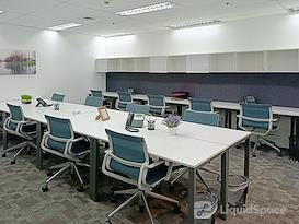 Regus | Manila, Mckinley Town Center - Taguig City