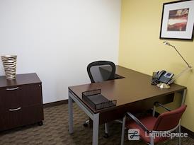 Regus | Arroyo Crossing