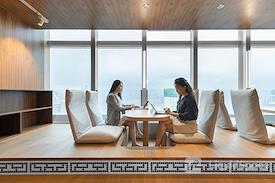 Signature | Signature, Hysan Place