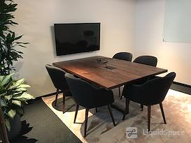 Industrious - Fashion District