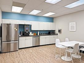 HQ | OH, Cincinnati - Kemper Meadow Dr