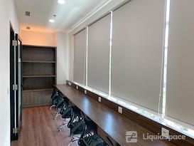 Genteng | Trillium Tower