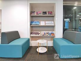 Regus | Foshan, Huahui Building