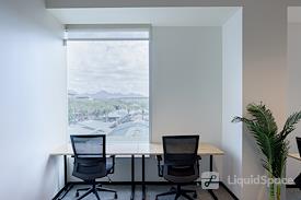 Industrious - Fashion Square