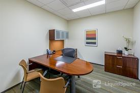 Carr Workplaces - Reston Town Center